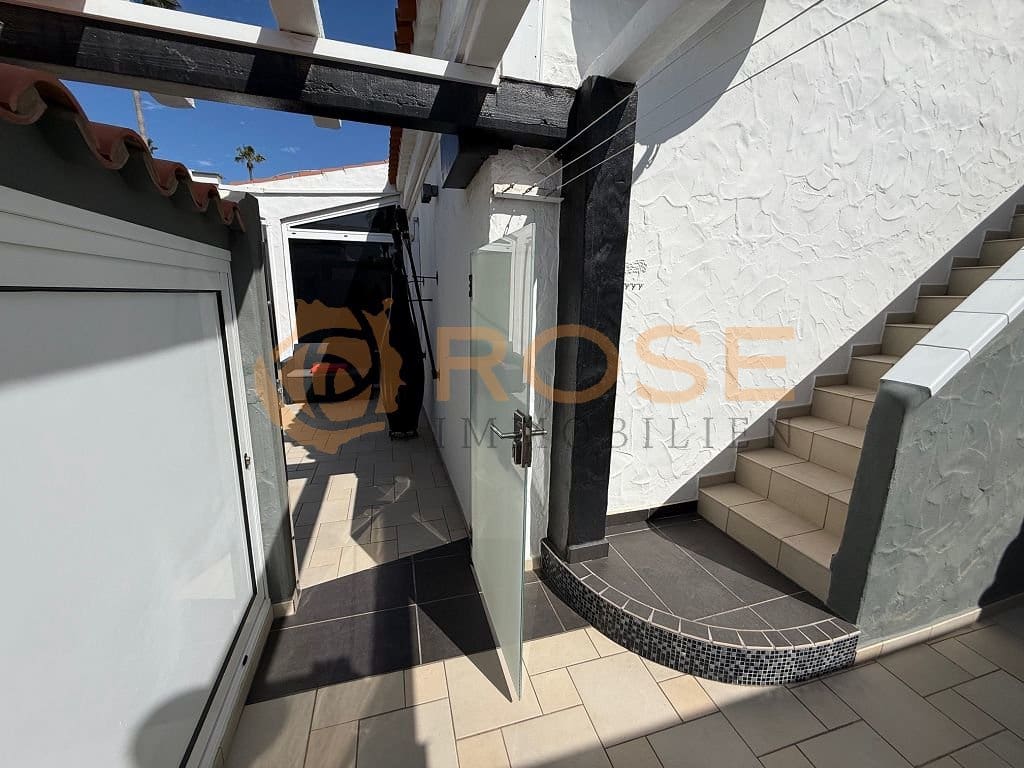 2 soveværelse Bungalow til salg i Playa del Ingles med swimmingpool garage - € 650.000 (Ref: 9782190)