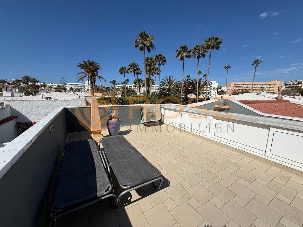 2 soveværelse Bungalow til salg i Playa del Ingles med swimmingpool garage - € 650.000 (Ref: 9782190)