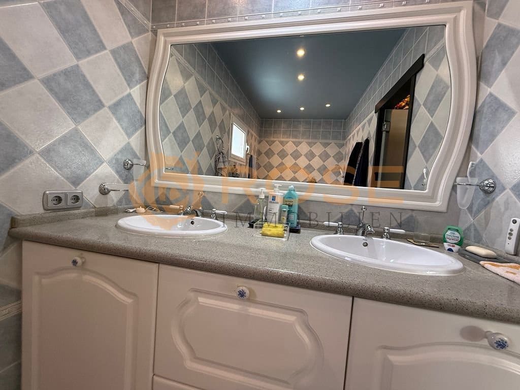 2 soveværelse Bungalow til salg i Playa del Ingles med swimmingpool garage - € 650.000 (Ref: 9782190)