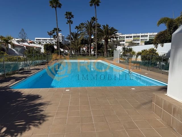 2 soveværelse Bungalow til salg i Playa del Inglés, San Bartolomé de Tirajana med swimmingpool garage - € 650.000 (Ref: 9782190)