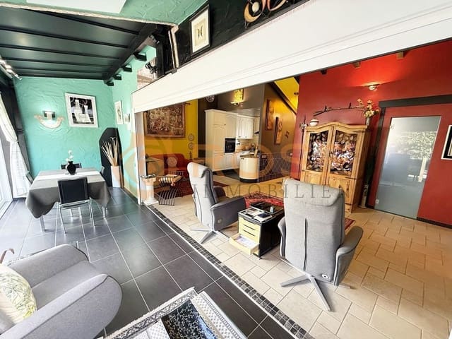 2 sypialnia Bungalow na sprzedaż w Playa del Inglés, San Bartolomé de Tirajana z basenem garażem - 650 000 € (Ref: 9782190)