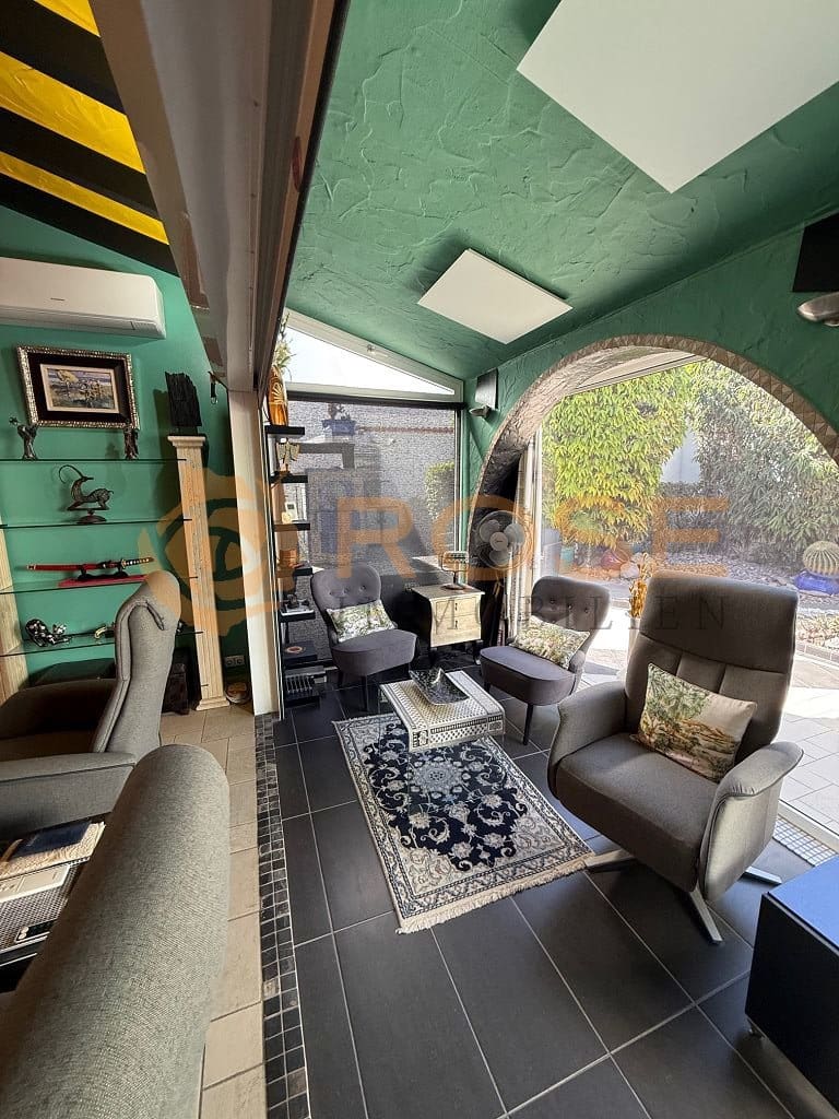 2 soveværelse Bungalow til salg i Playa del Ingles med swimmingpool garage - € 650.000 (Ref: 9782190)