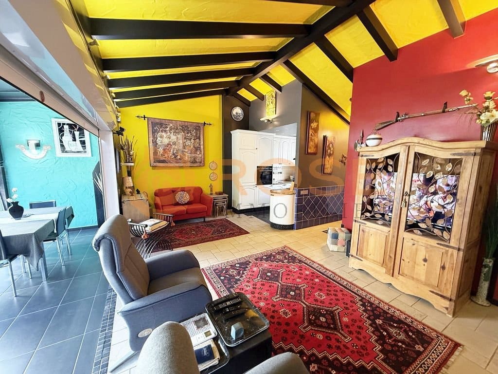 2 soveværelse Bungalow til salg i Playa del Ingles med swimmingpool garage - € 650.000 (Ref: 9782190)