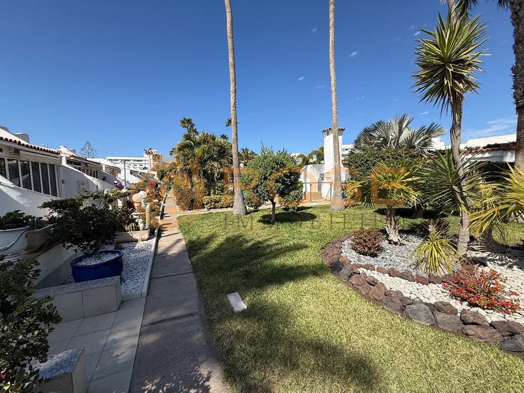 2 soveværelse Bungalow til salg i Playa del Ingles med swimmingpool garage - € 650.000 (Ref: 9782190)