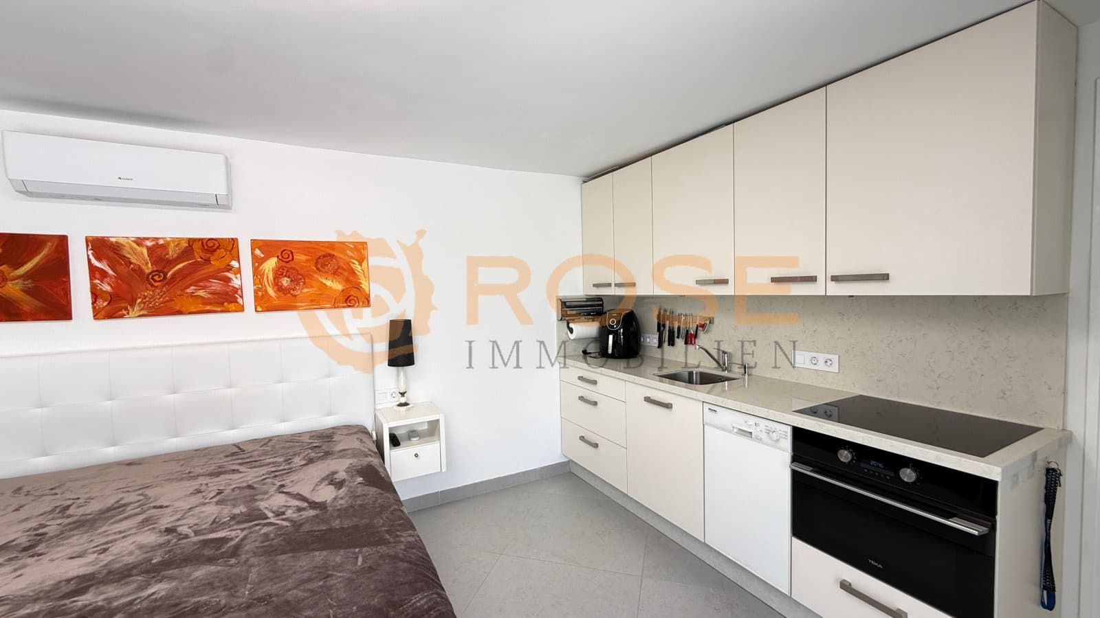 Bungalow de 2 habitaciones en Playa del Inglés en venta - 1.450.000 € (Ref: 9802739)