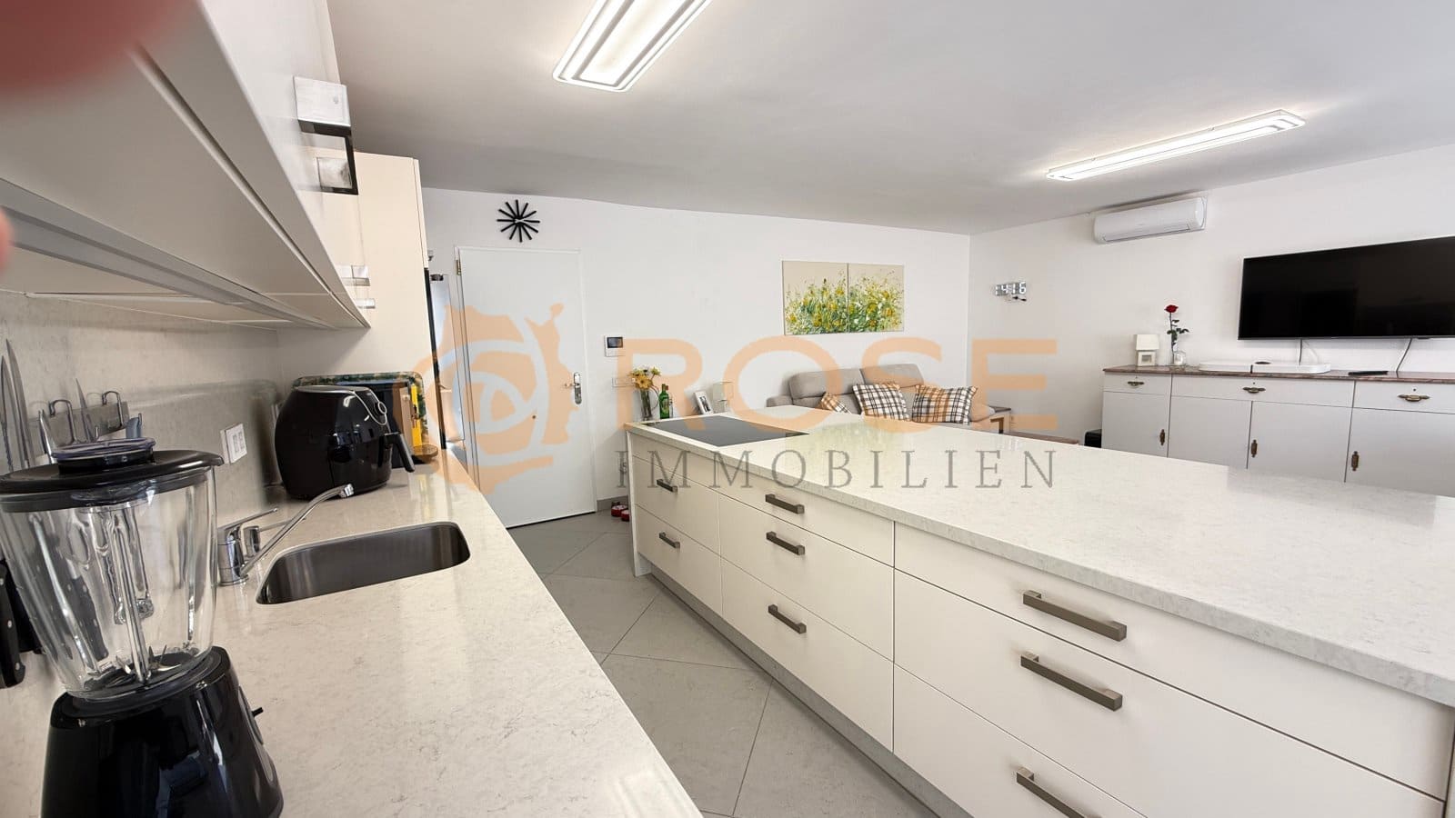 Bungalow de 2 habitaciones en Playa del Inglés en venta - 1.450.000 € (Ref: 9802739)