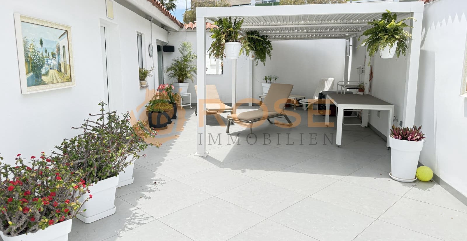 Bungalow de 2 habitaciones en Playa del Inglés en venta - 1.450.000 € (Ref: 9802739)