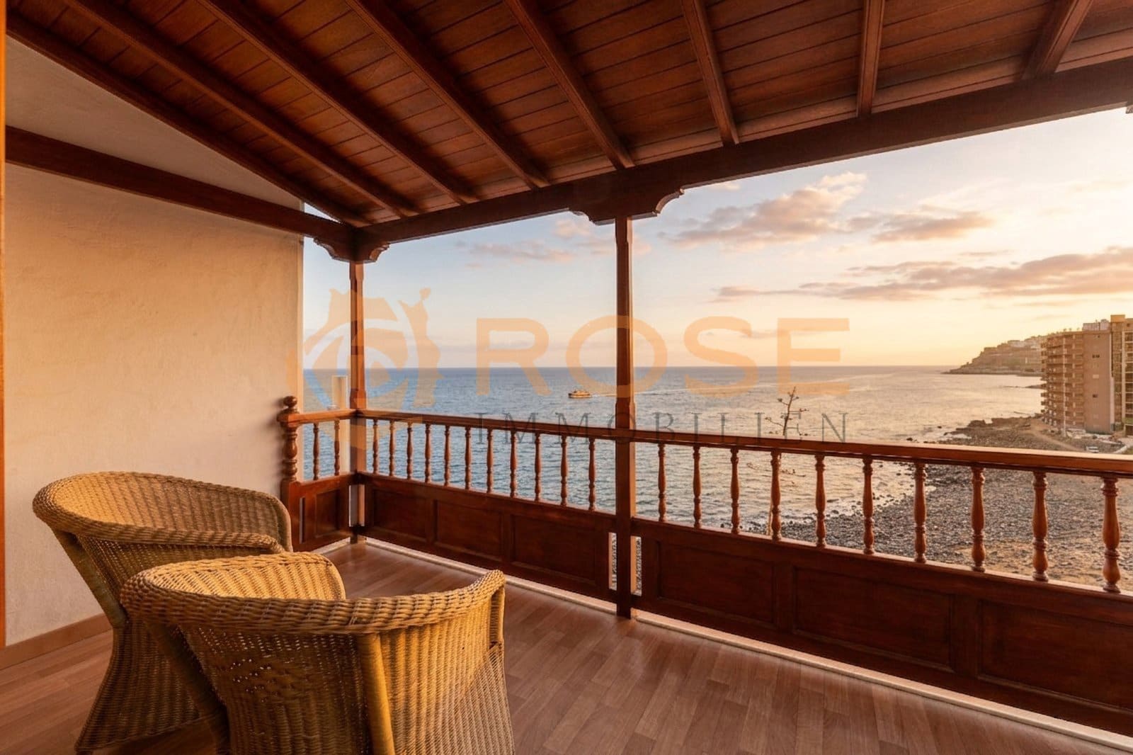 2 slaapkamer Huis te koop in Mogan met zwembad garage - € 835.000 (Ref: 9805504)