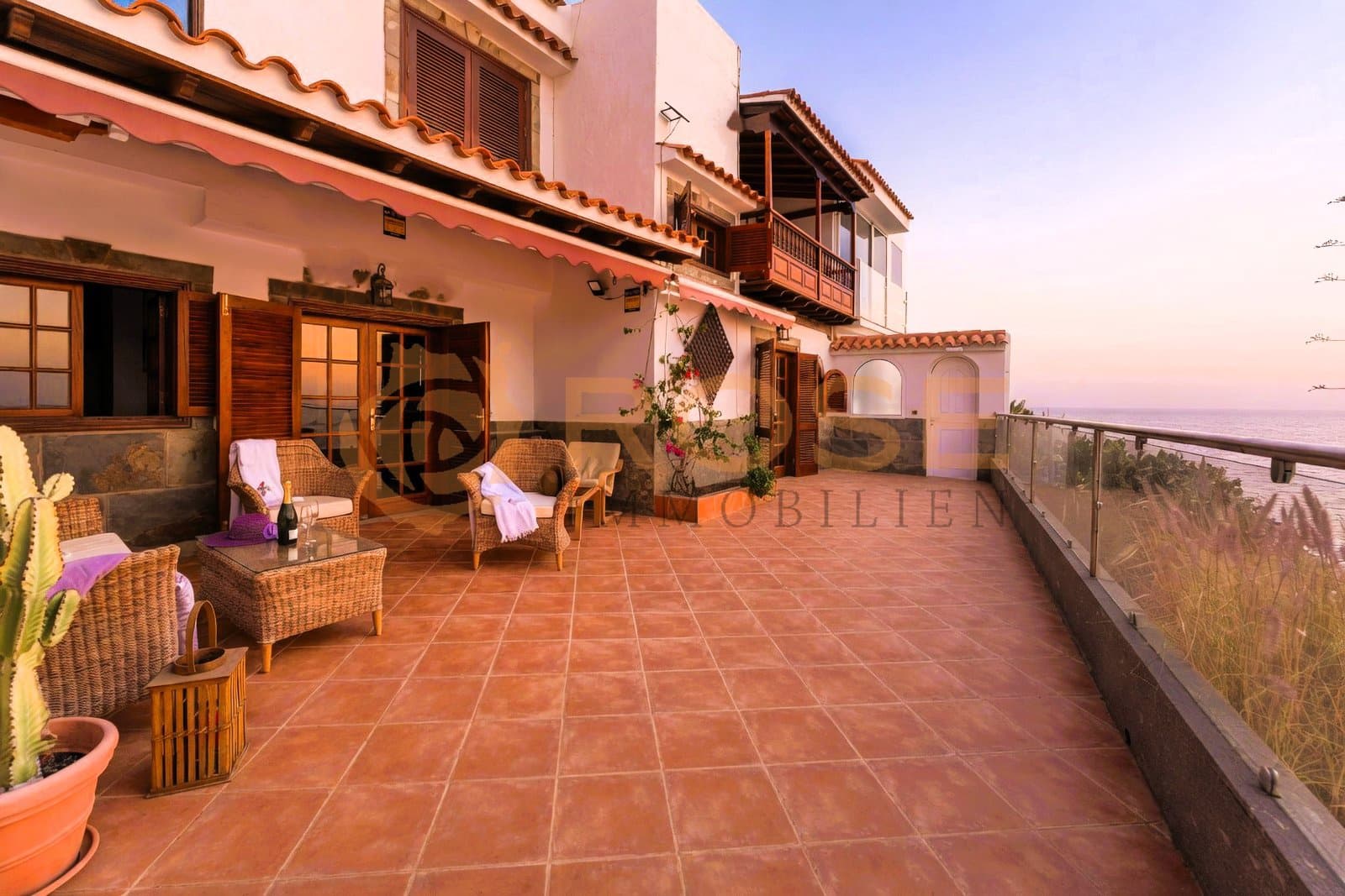 2 slaapkamer Huis te koop in Mogan met zwembad garage - € 835.000 (Ref: 9805504)