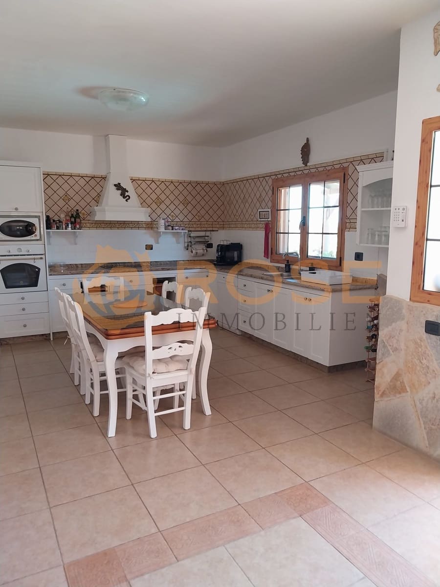 4 bedroom Finca/Country House for sale in El Salobre with pool garage - € 750,000 (Ref: 9806733)