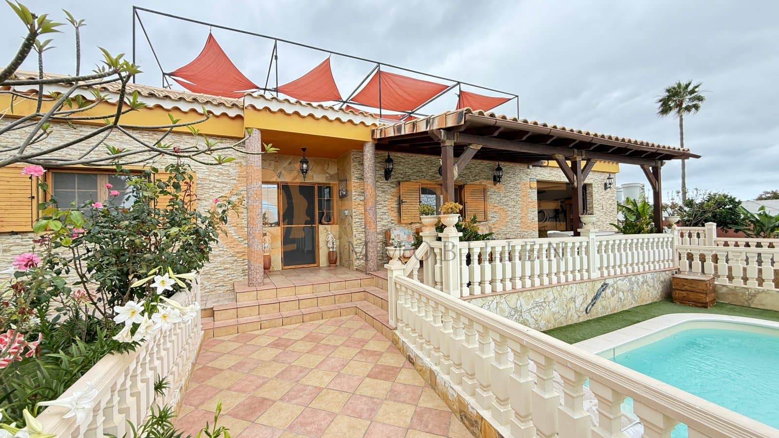 4 bedroom Finca/Country House for sale in El Salobre with pool garage - € 750,000 (Ref: 9806733)