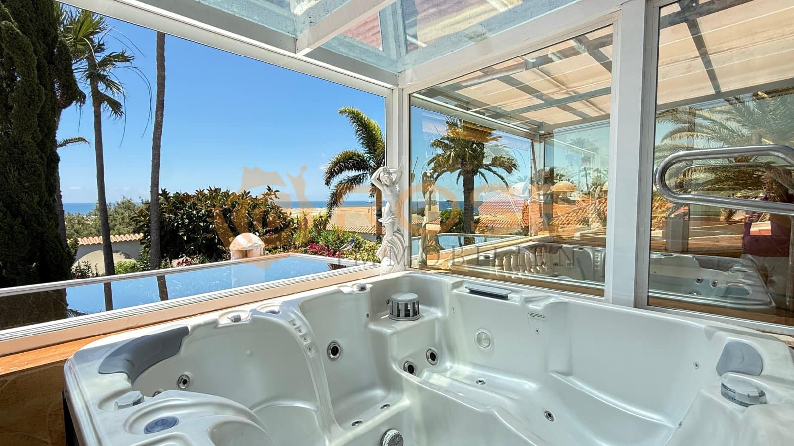 4 soverom Bungalow til salgs i Playa del Ingles med svømmebasseng garasje - € 1 590 000 (Ref: 9869689)