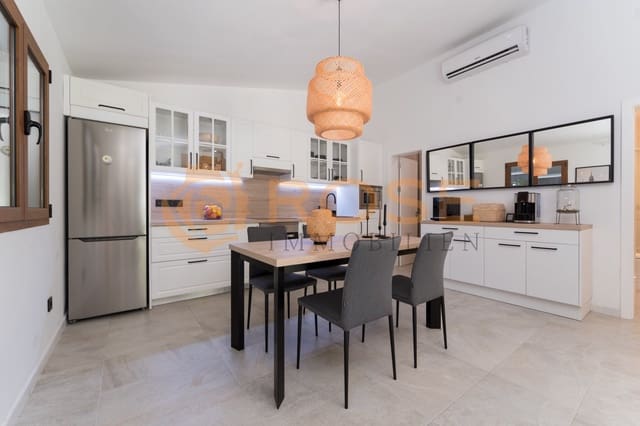 2 bedroom Bungalow for sale in Maspalomas, San Bartolomé de Tirajana with pool garage - € 495,000 (Ref: 9989930)