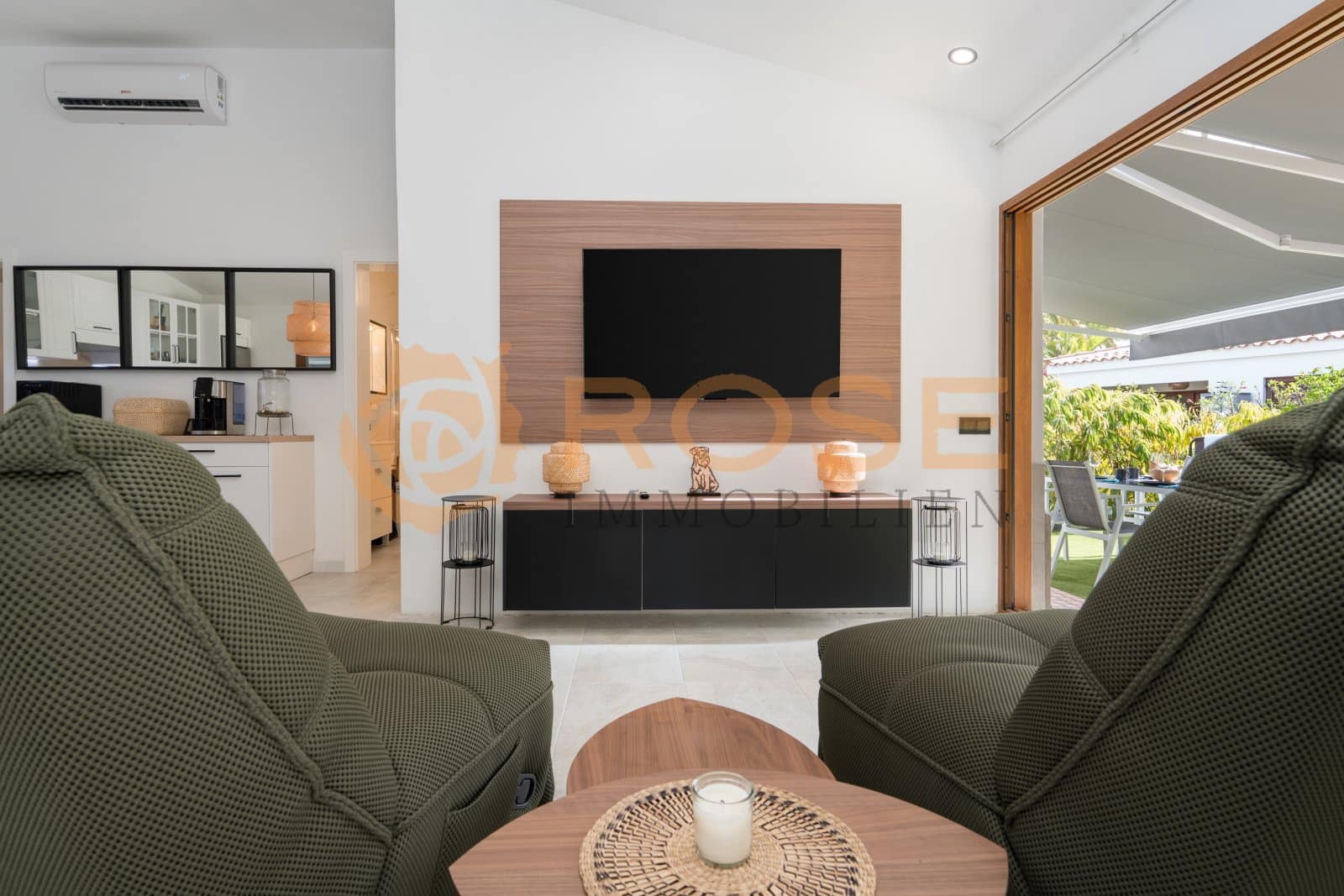 2 bedroom Bungalow for sale in Maspalomas with pool garage - € 495,000 (Ref: 9989930)