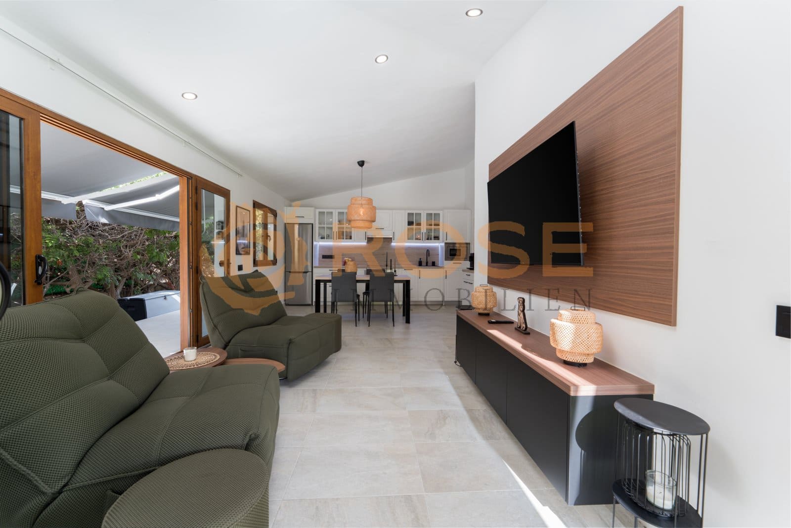 2 bedroom Bungalow for sale in Maspalomas with pool garage - € 495,000 (Ref: 9989930)