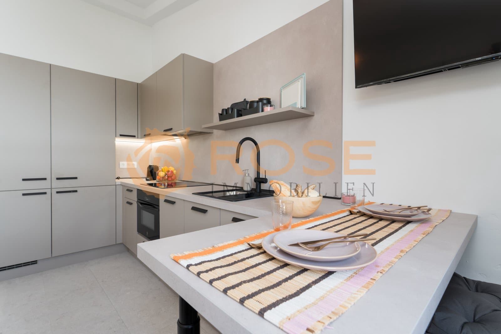 2 bedroom Bungalow for sale in Maspalomas with pool garage - € 475,000 (Ref: 9989931)