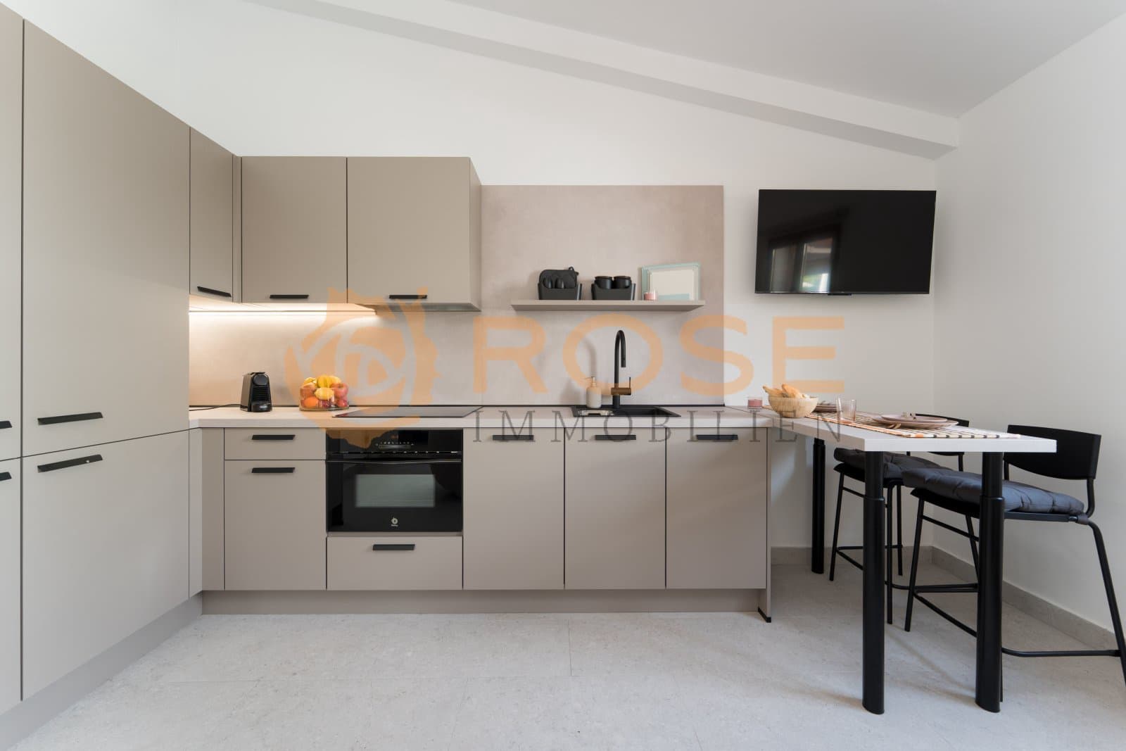 2 bedroom Bungalow for sale in Maspalomas with pool garage - € 475,000 (Ref: 9989931)