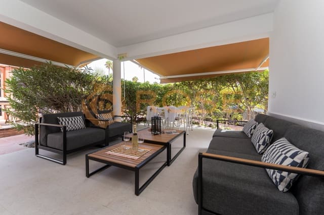 2 bedroom Bungalow for sale in Maspalomas, San Bartolomé de Tirajana with pool garage - € 475,000 (Ref: 9989931)