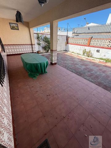 4 sypialnia Willa na sprzedaż w Chiclana de la Frontera z garażem - 415 000 € (Ref: 10106593)