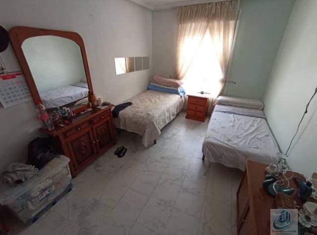3 bedroom Flat for sale in Centro, Estepona - € 335,000 (Ref: 10121002)