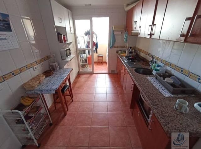 3 bedroom Flat for sale in Centro, Estepona - € 335,000 (Ref: 10121002)