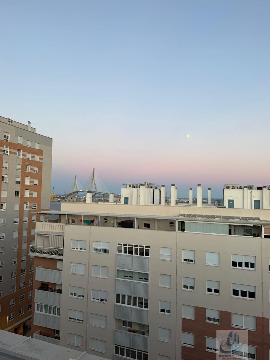 3 soverom Leilighet til salgs i Cadiz by med garasje - € 385 000 (Ref: 10145237)
