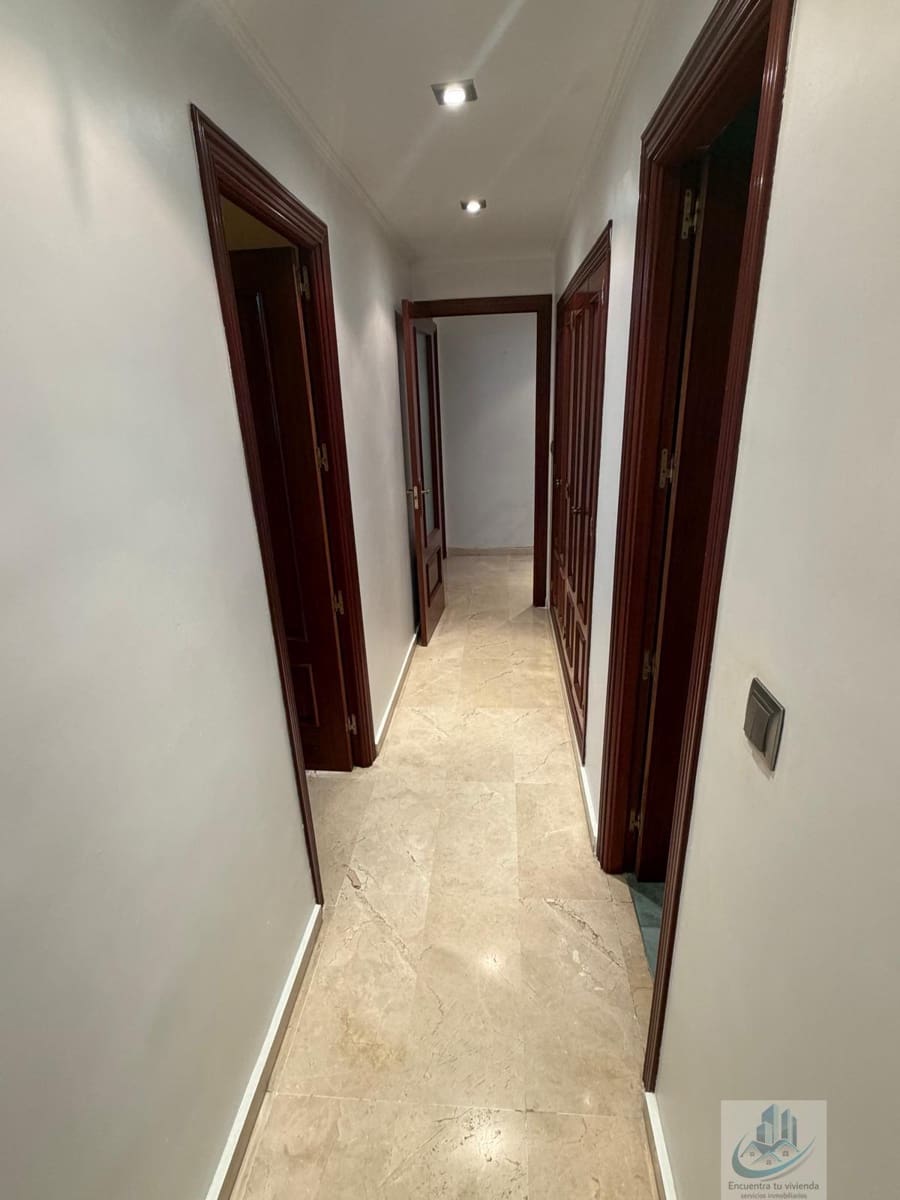 3 soverom Leilighet til salgs i Cadiz by med garasje - € 385 000 (Ref: 10145237)