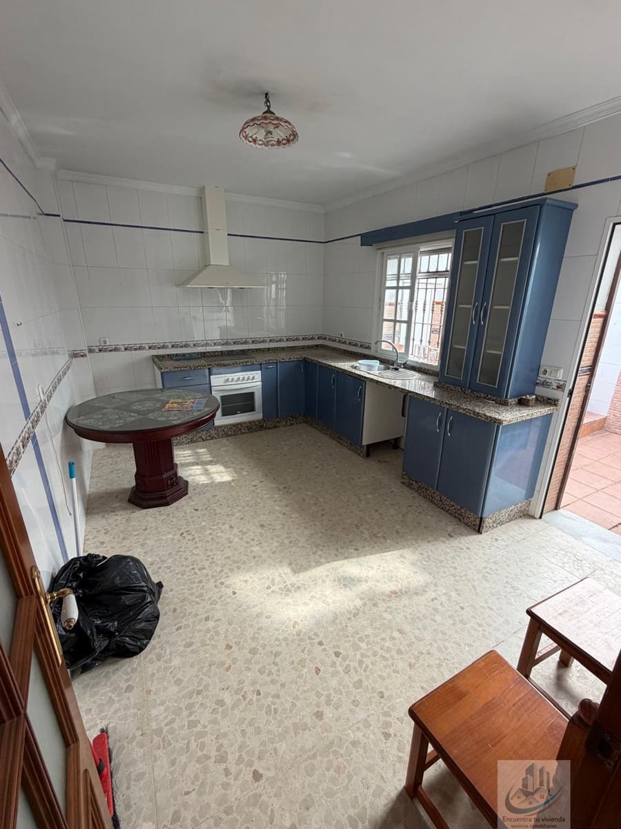 3 chambre Maison de Ville à vendre à Chiclana de la Frontera - 215 000 € (Ref: 10154285)