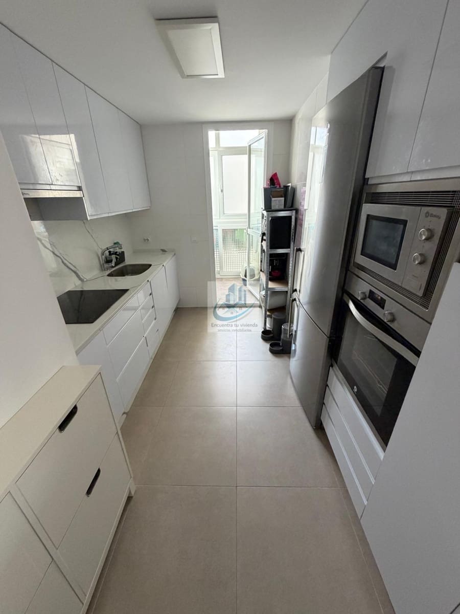 Piso de 3 habitaciones en San Fernando en venta con piscina garaje - 299.000 € (Ref: 10186178)
