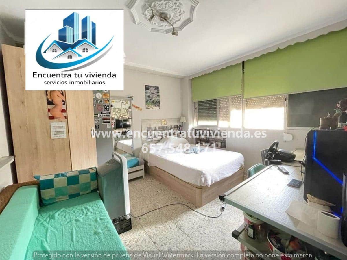 Piso de 4 habitaciones en San Fernando en venta - 189.000 € (Ref: 7716374)