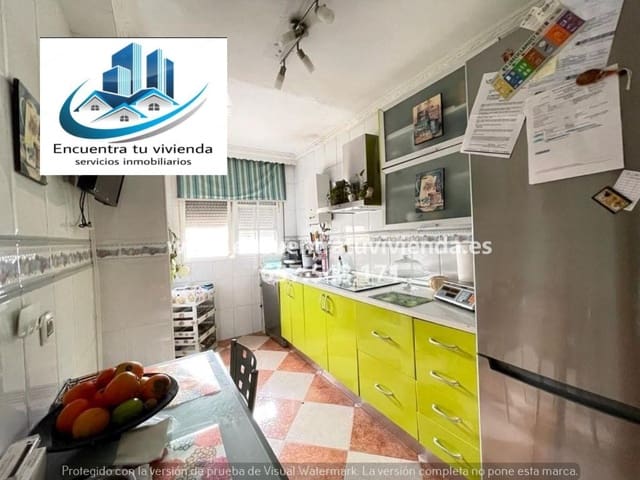 4 soverom Leilighet til salgs i San Fernando - € 189 000 (Ref: 7716374)