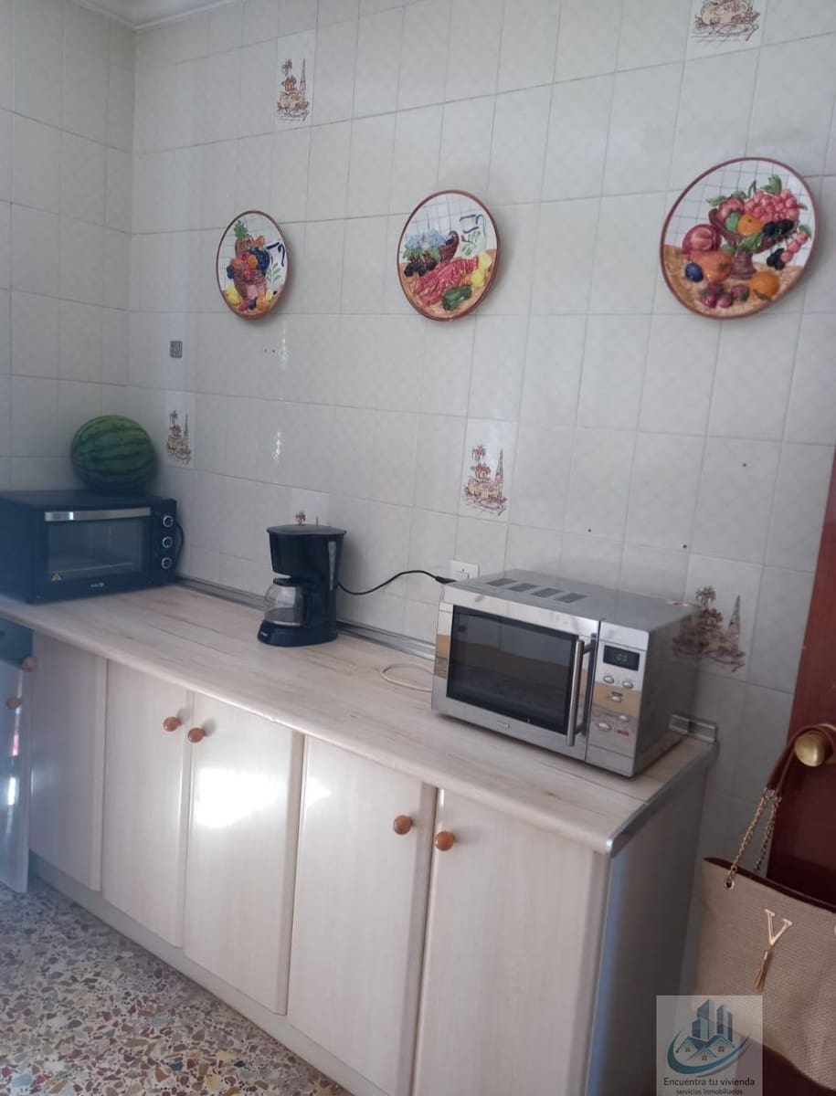 4 slaapkamer Villa te koop in Chiclana de la Frontera met zwembad - € 320.000 (Ref: 7716409)