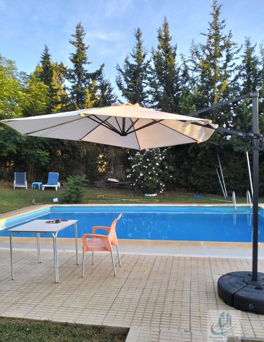 4 slaapkamer Villa te koop in Chiclana de la Frontera met zwembad - € 320.000 (Ref: 7716409)