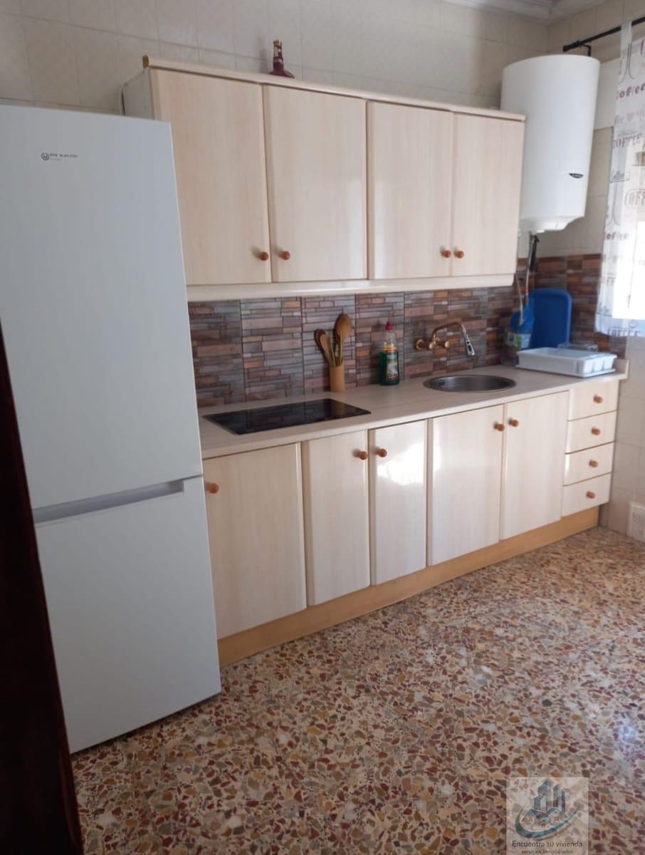 4 slaapkamer Villa te koop in Chiclana de la Frontera met zwembad - € 320.000 (Ref: 7716409)