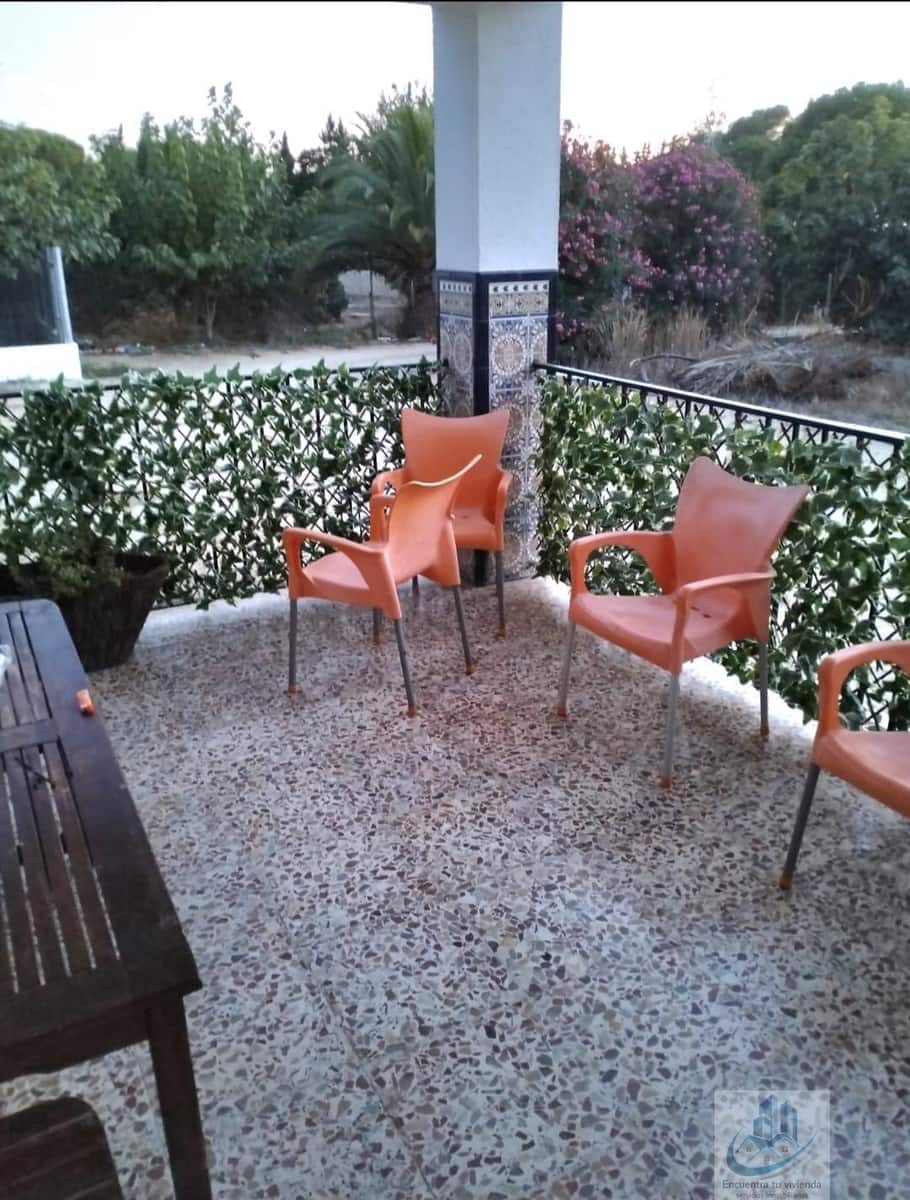 4 slaapkamer Villa te koop in Chiclana de la Frontera met zwembad - € 320.000 (Ref: 7716409)