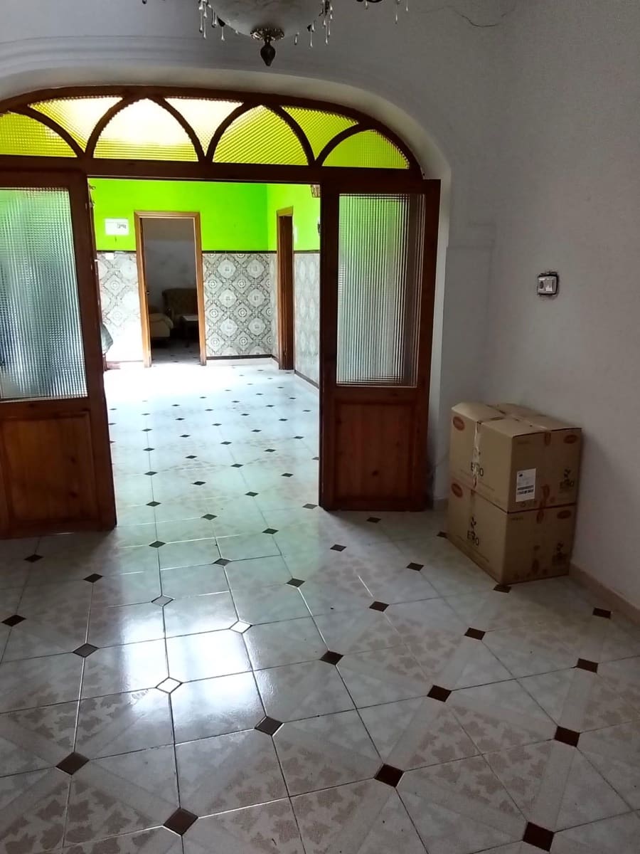 5 soveværelse Byhus til salg i San Fernando - € 259.900 (Ref: 7734755)