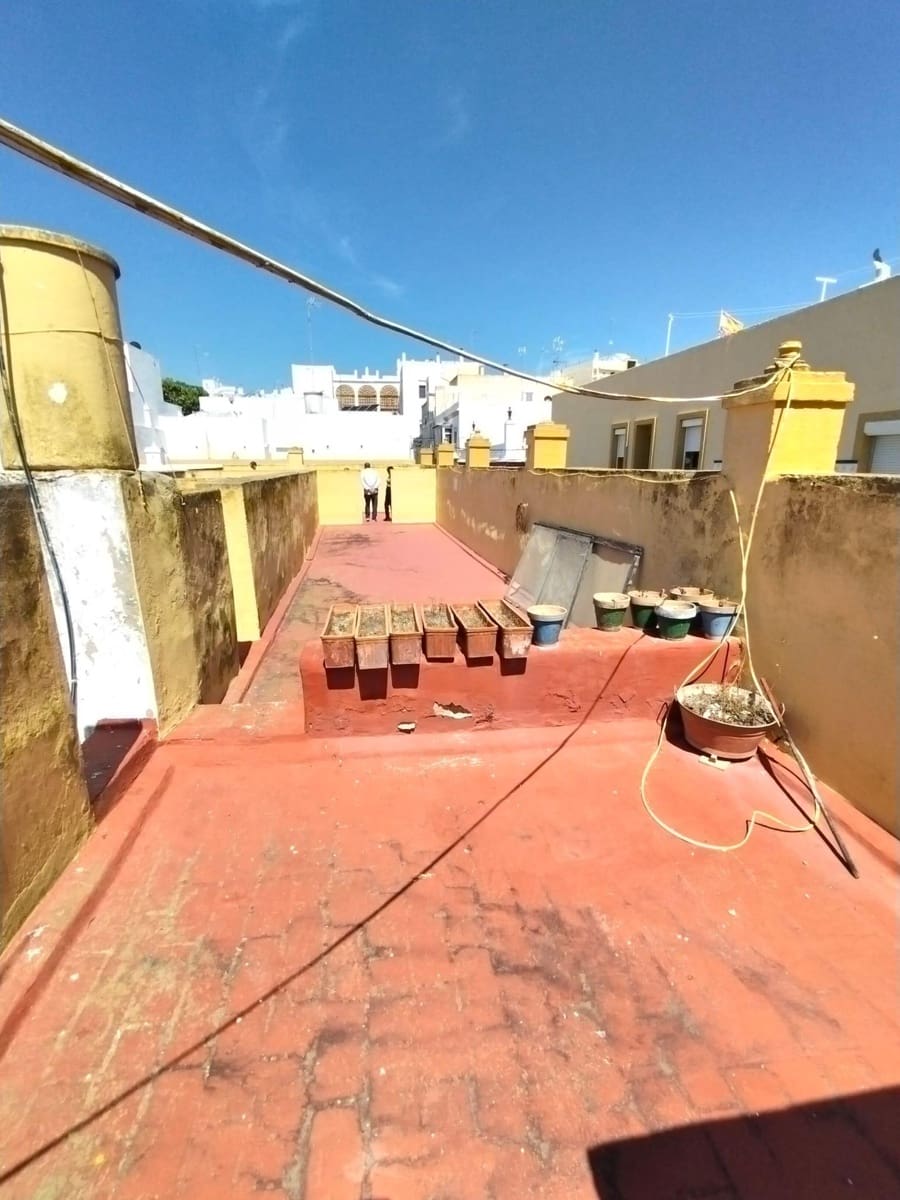 5 soveværelse Byhus til salg i San Fernando - € 259.900 (Ref: 7734755)