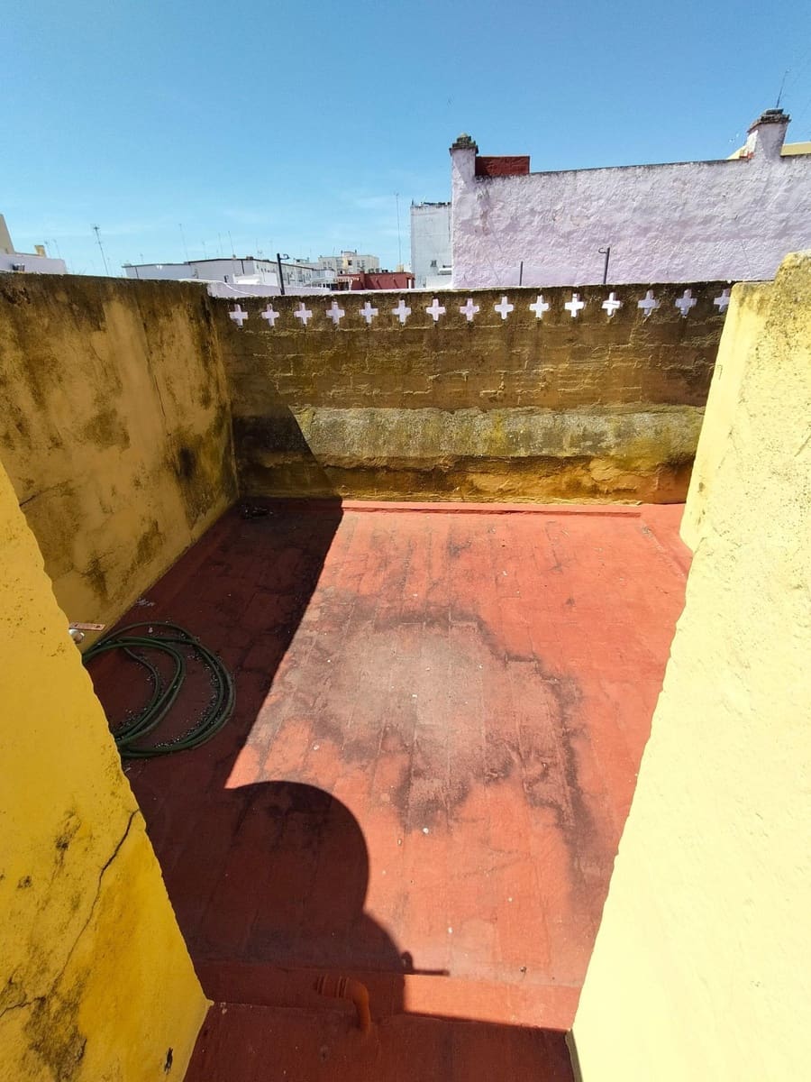 5 soveværelse Byhus til salg i San Fernando - € 259.900 (Ref: 7734755)