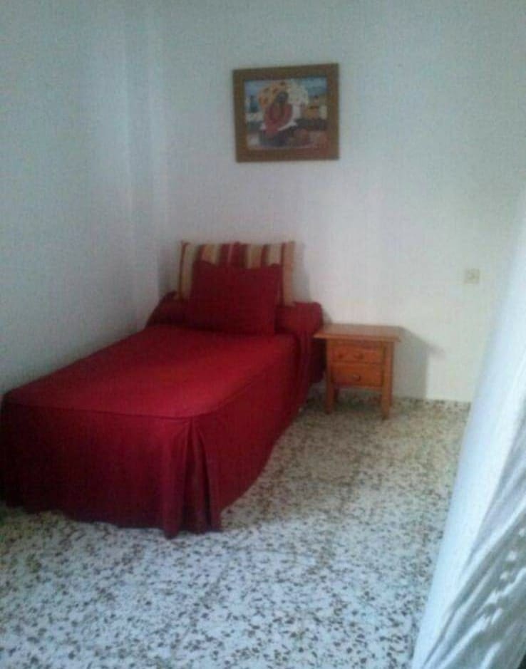 Villa til salg i Cadiz by - € 210.000 (Ref: 7754788)