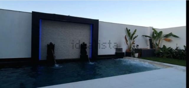 4 soveværelse Villa til salg i Puerto Real med swimmingpool garage - € 470.000 (Ref: 7885827)