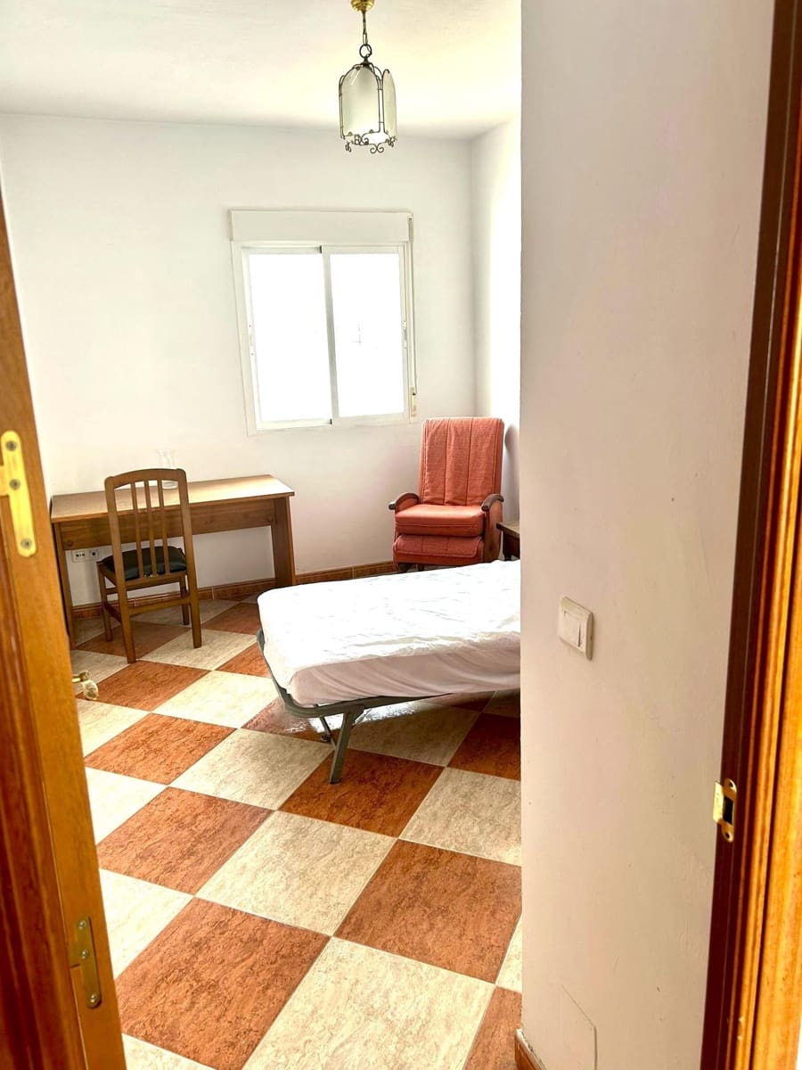 4 chambre Appartement à vendre à San Fernando - 135 000 € (Ref: 7987762)