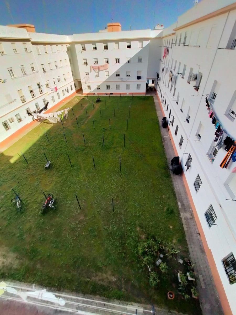 4 chambre Appartement à vendre à San Fernando - 135 000 € (Ref: 7987762)