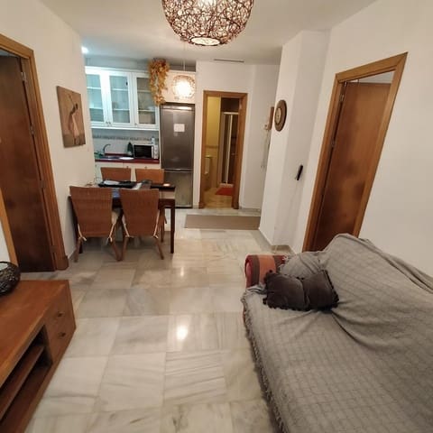 2 soveværelse Lejlighed til salg i Centro Histórico, Cádiz by - € 245.000 (Ref: 8242482)