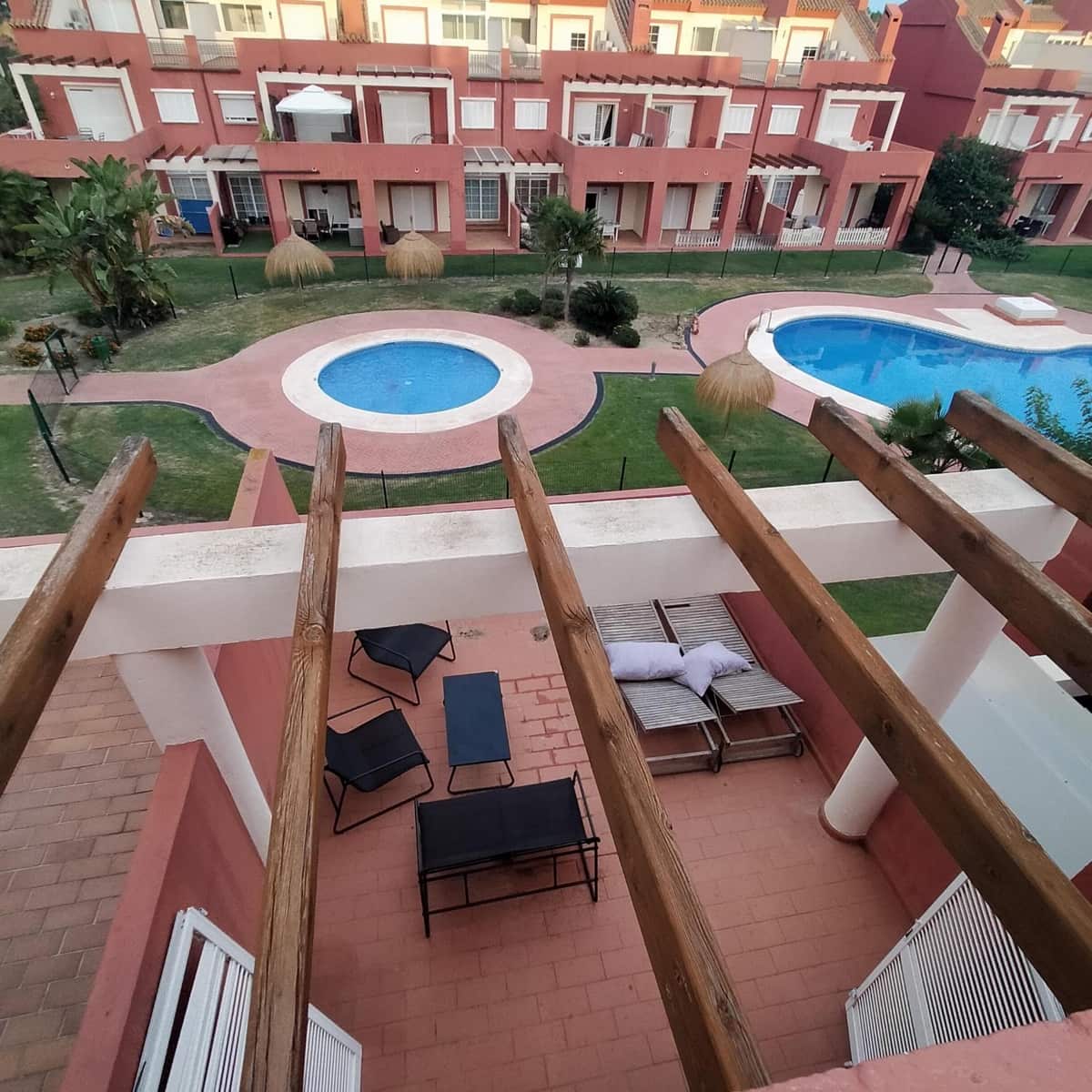 5 soveværelse Villa til salg i Sotogrande med swimmingpool garage - € 425.000 (Ref: 8535701)