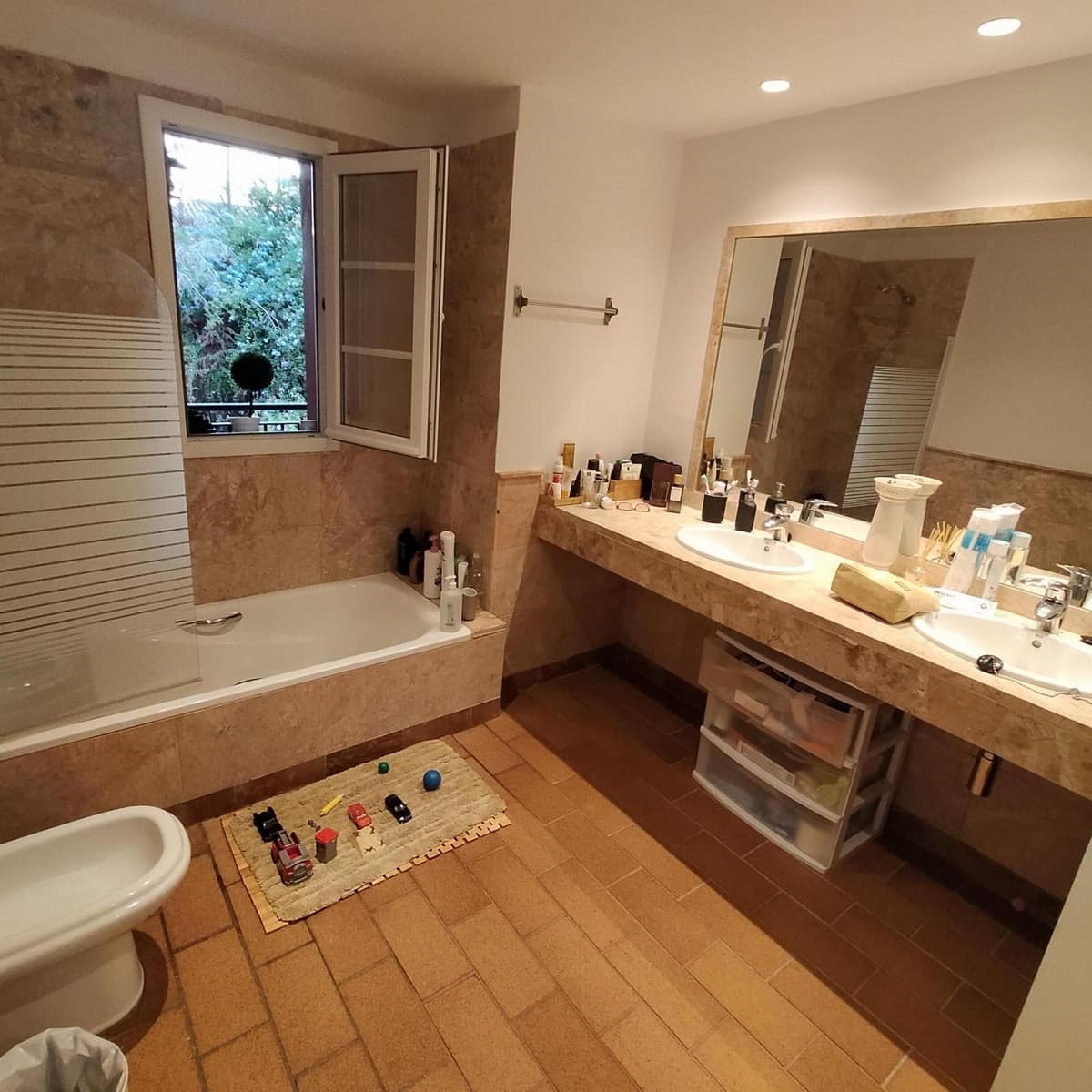 5 soveværelse Villa til salg i Sotogrande med swimmingpool garage - € 425.000 (Ref: 8535701)