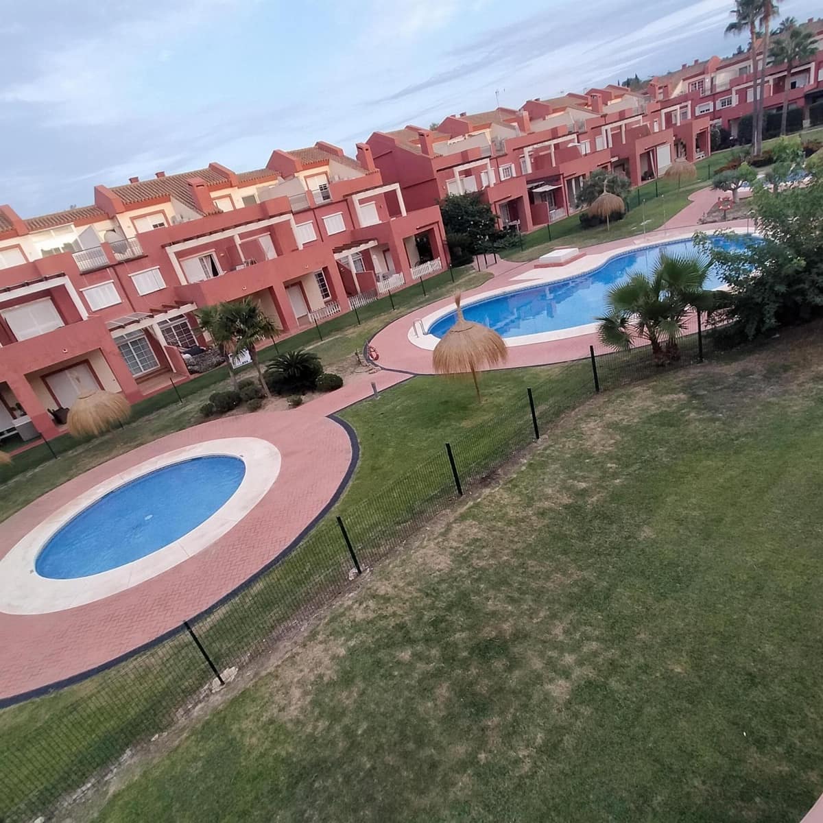 5 soveværelse Villa til salg i Sotogrande med swimmingpool garage - € 425.000 (Ref: 8535701)