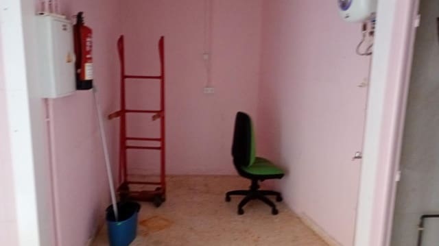 3 soveværelse Erhverv til salg i Asdrúbal - Bahía Blanca, Cádiz by - € 79.000 (Ref: 8581659)