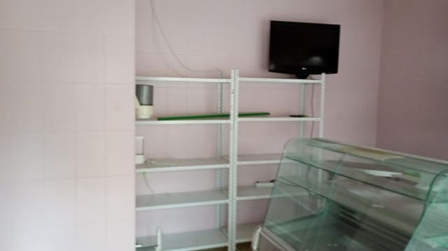 3 soveværelse Erhverv til salg i Asdrúbal - Bahía Blanca, Cádiz by - € 79.000 (Ref: 8581659)