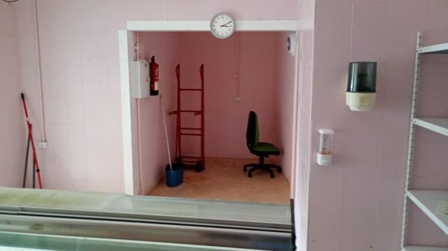 3 soveværelse Erhverv til salg i Asdrúbal - Bahía Blanca, Cádiz by - € 79.000 (Ref: 8581659)