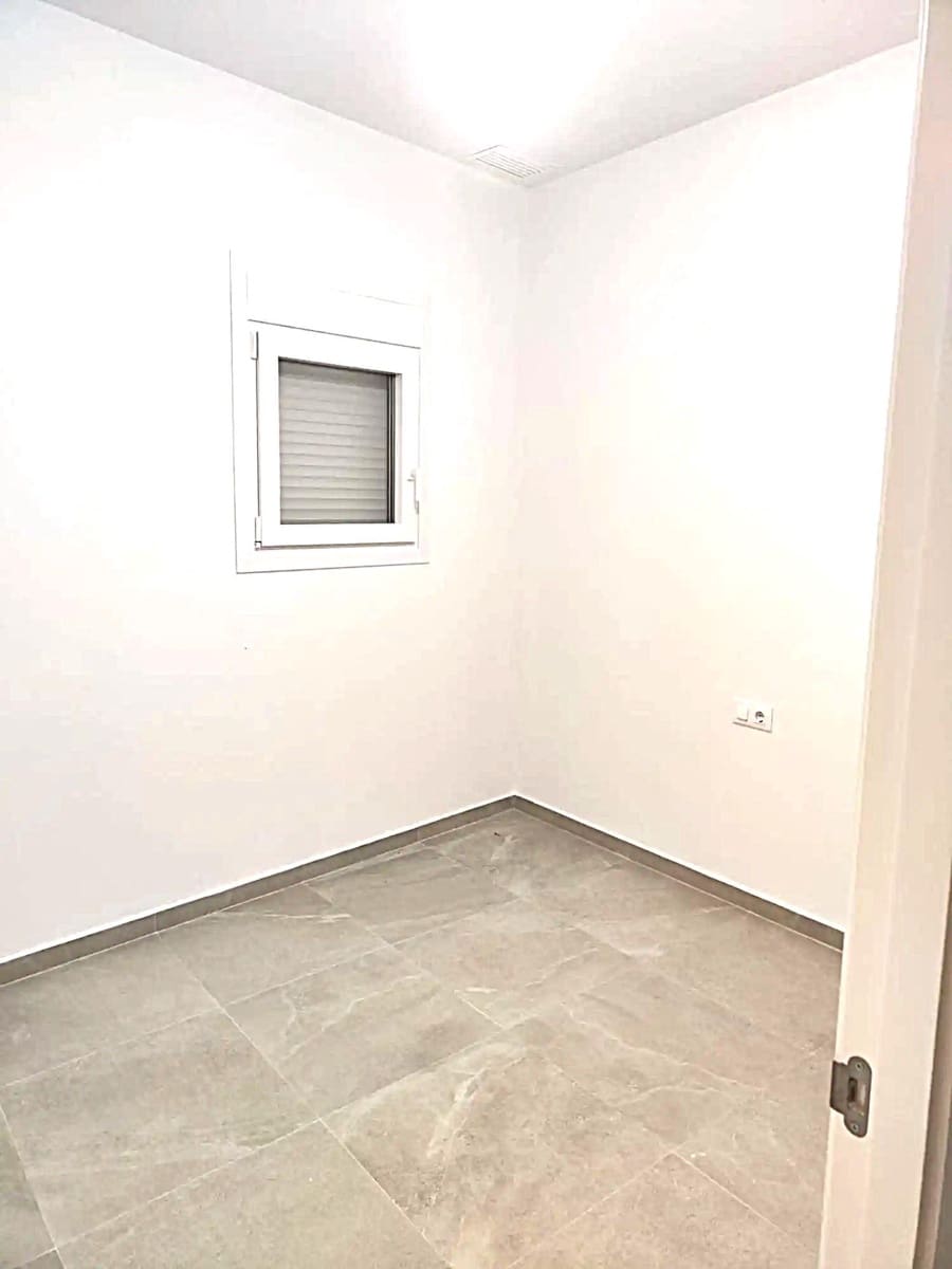 2 slaapkamer Appartement te koop in Conil de la Frontera - € 245.000 (Ref: 8923246)